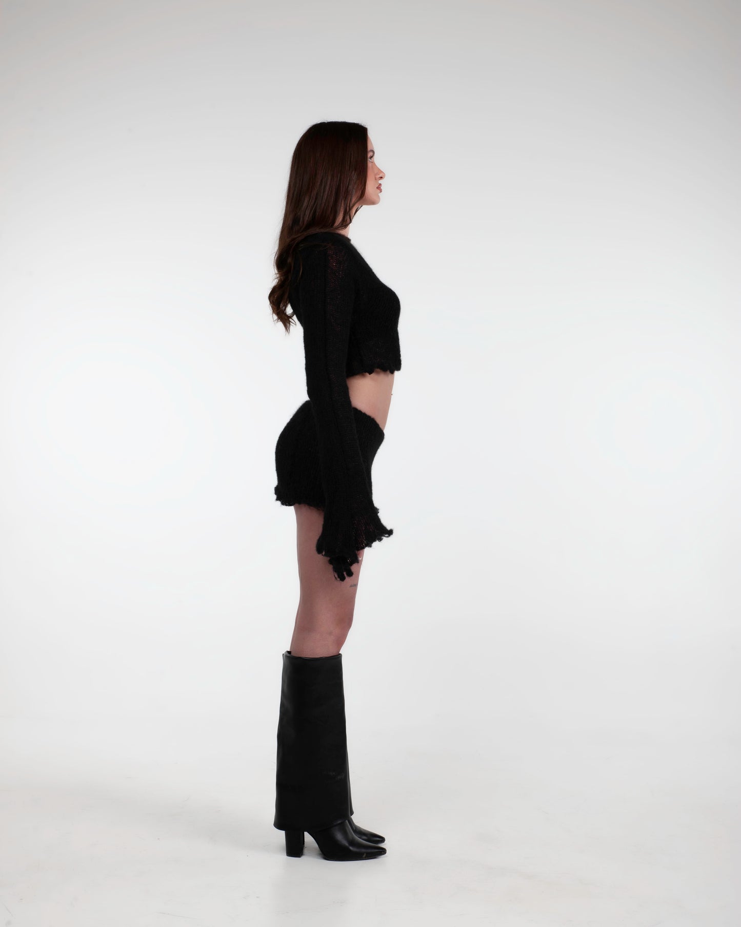 BLACK KNITTED SET