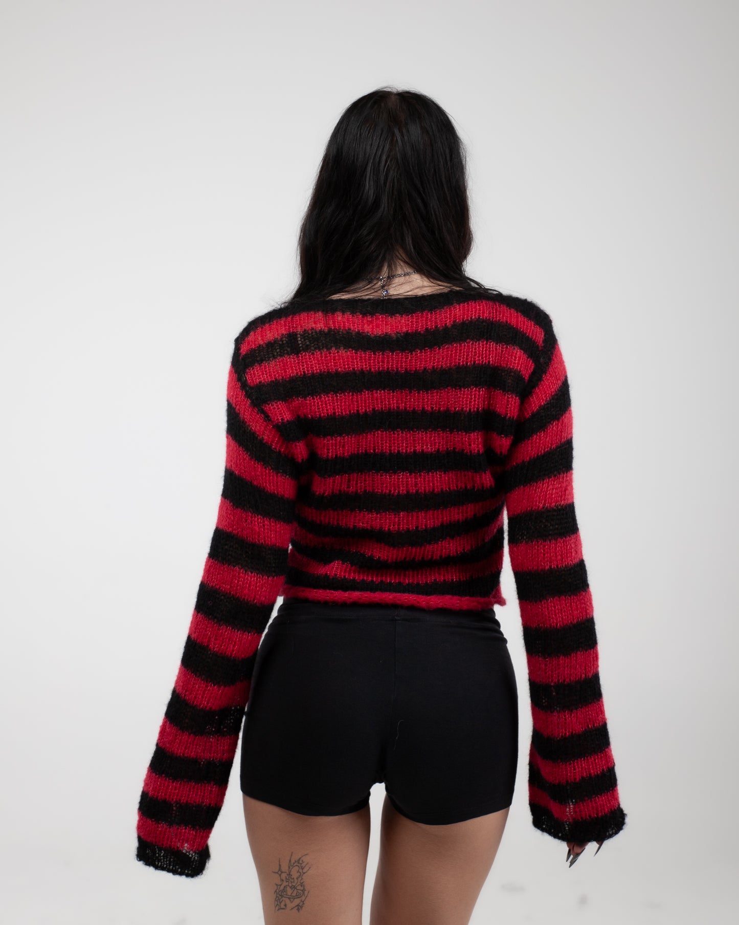 04 STRIPED SWEATER