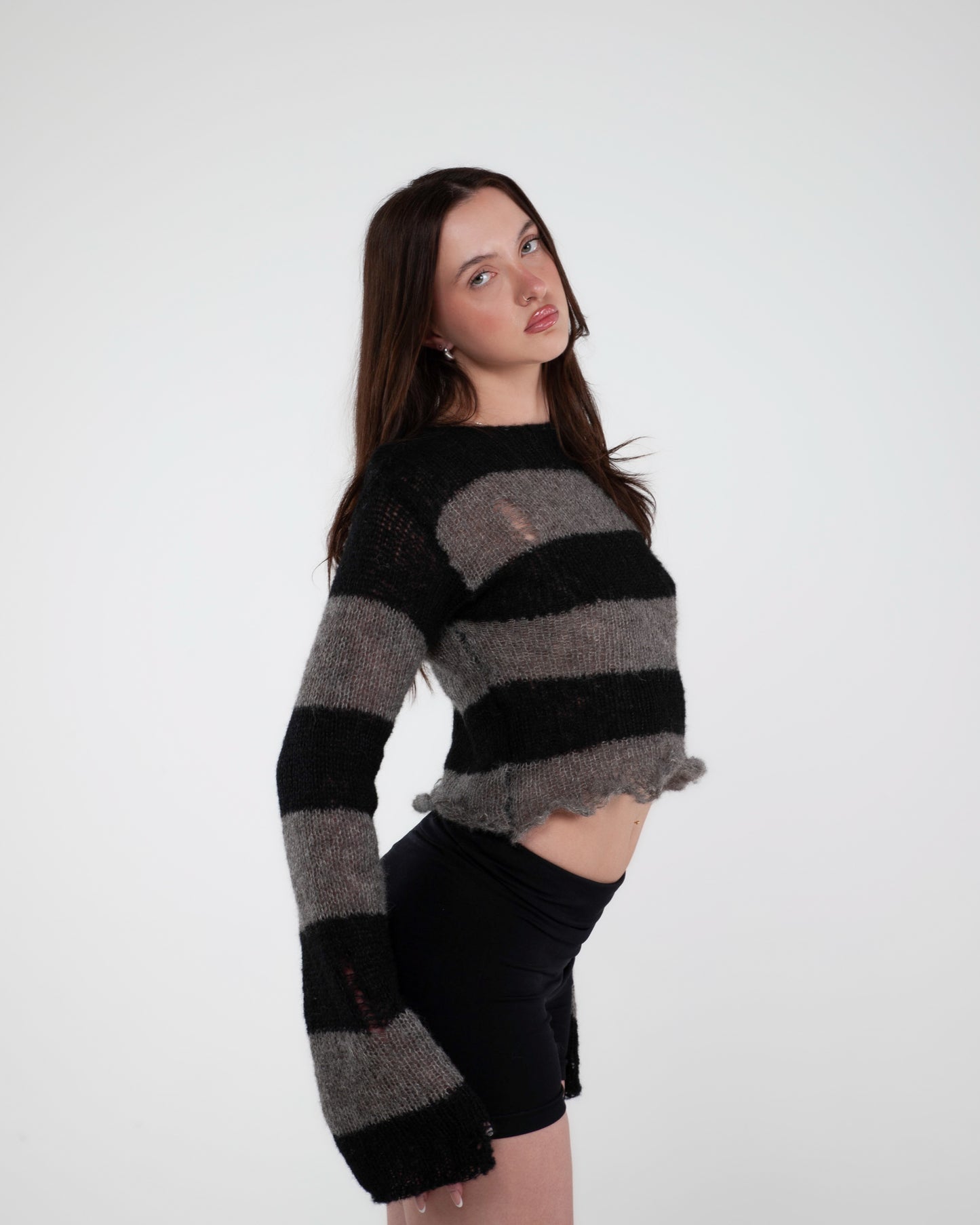 01 STRIPED SWEATER