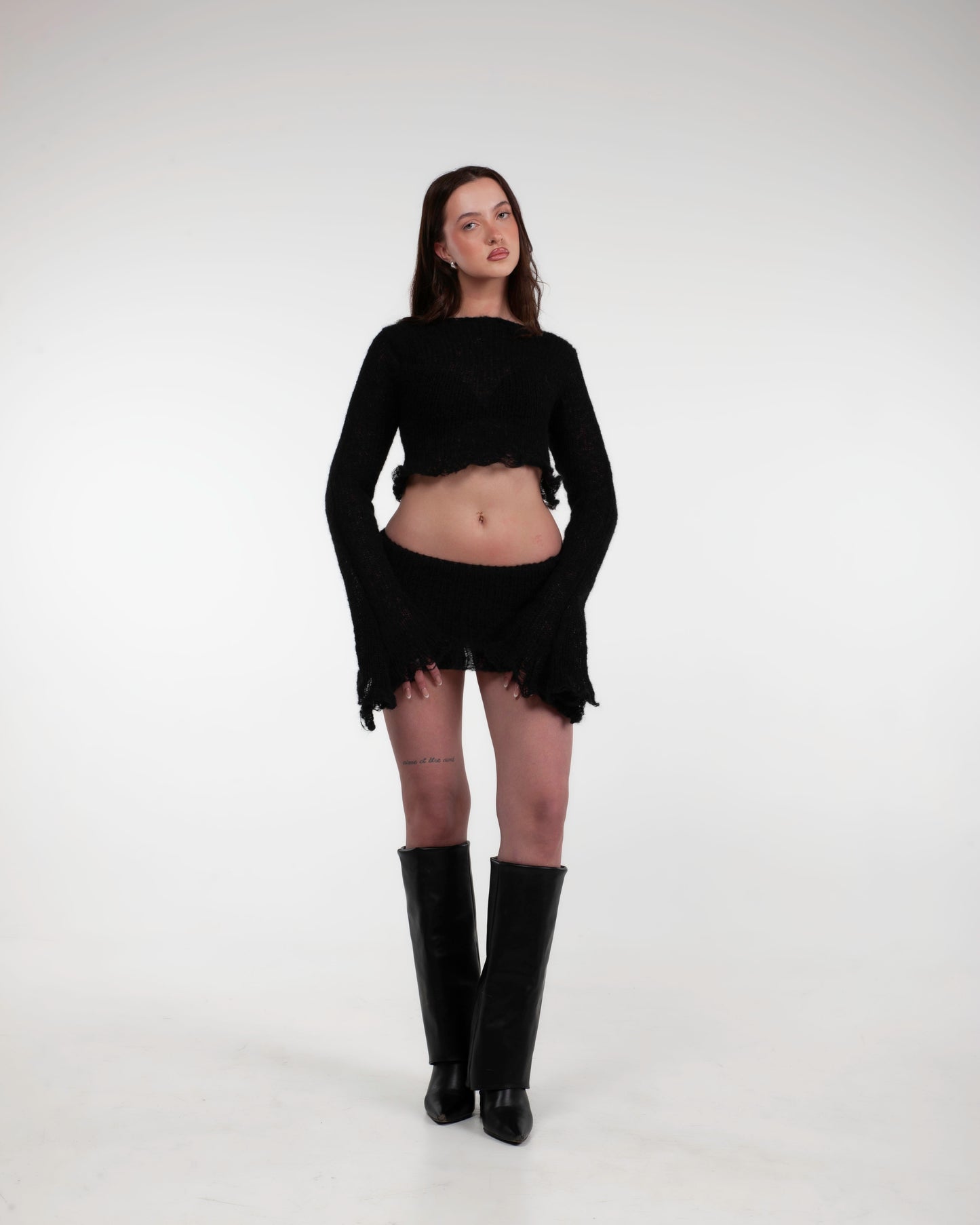 BLACK KNITTED SET
