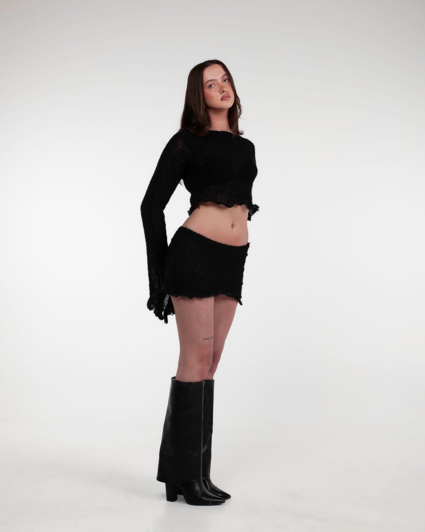 BLACK KNITTED SET