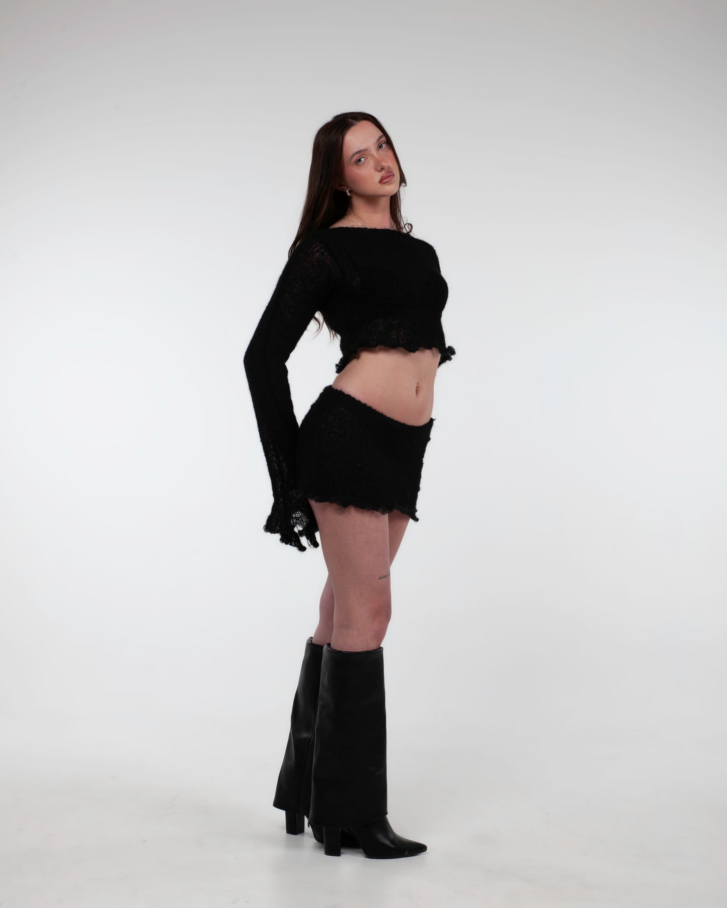 BLACK KNITTED SET