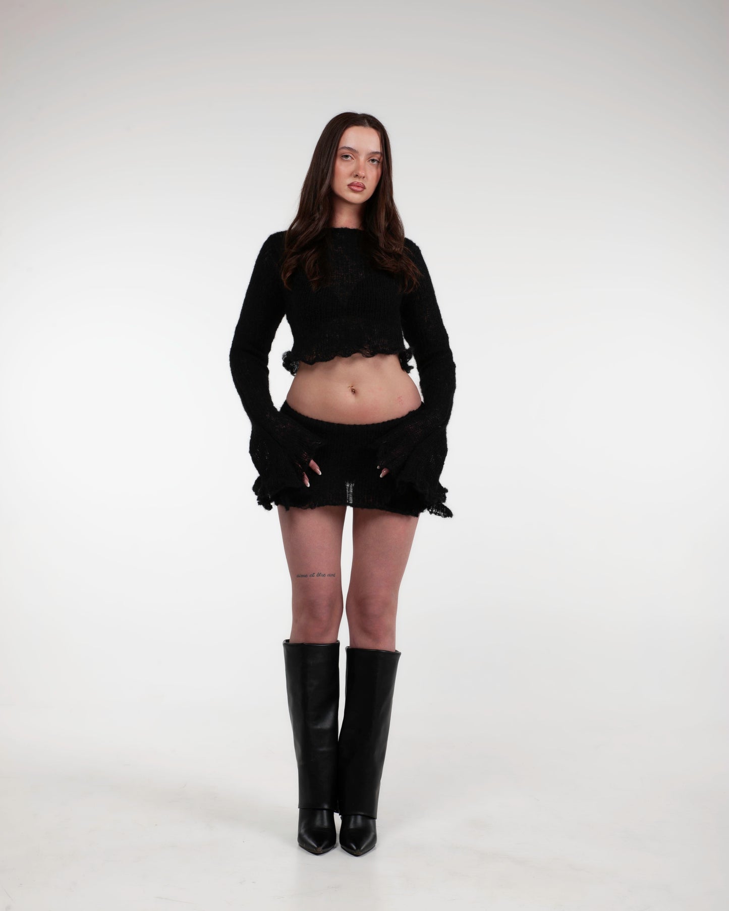 BLACK KNITTED SET