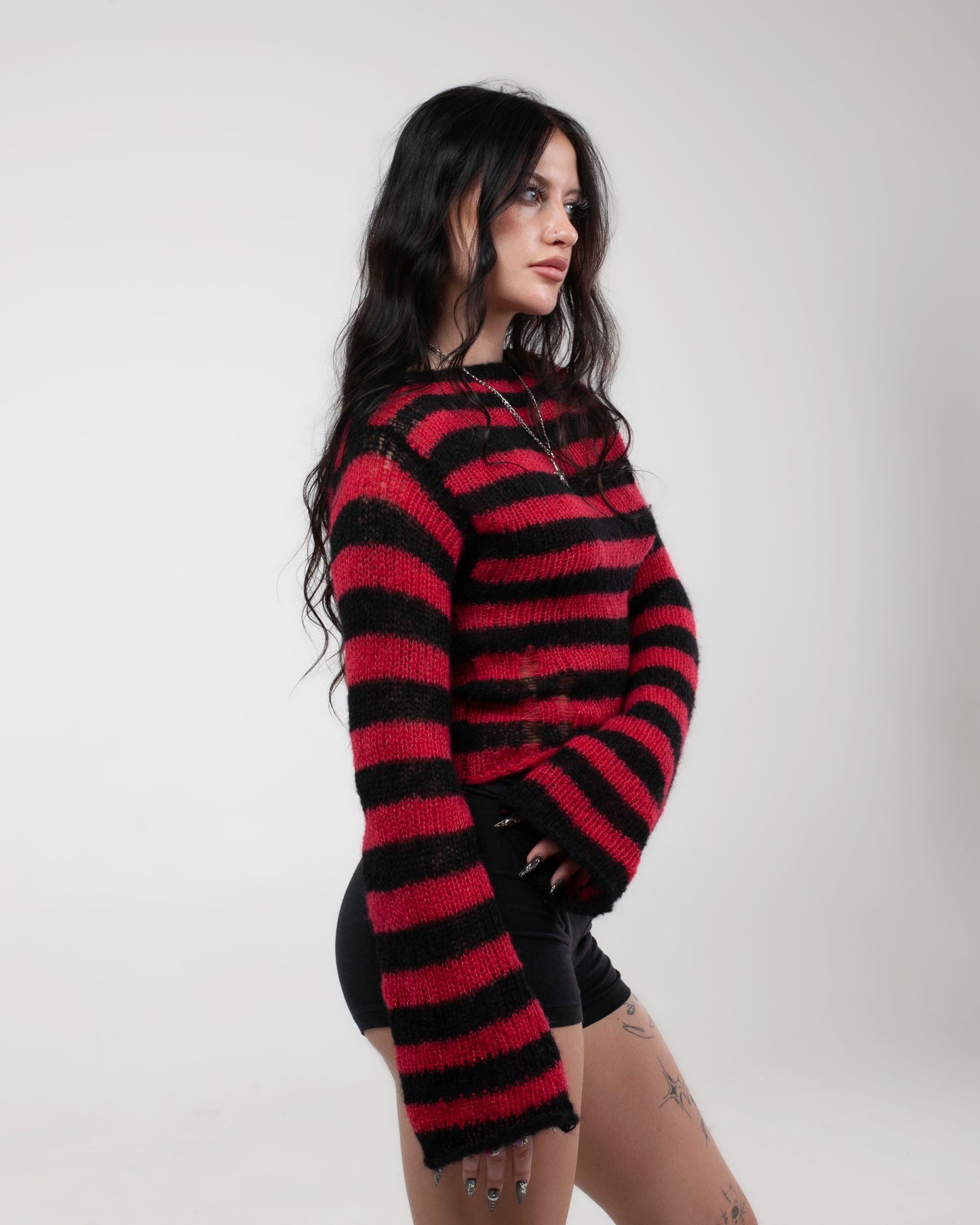 04 STRIPED SWEATER