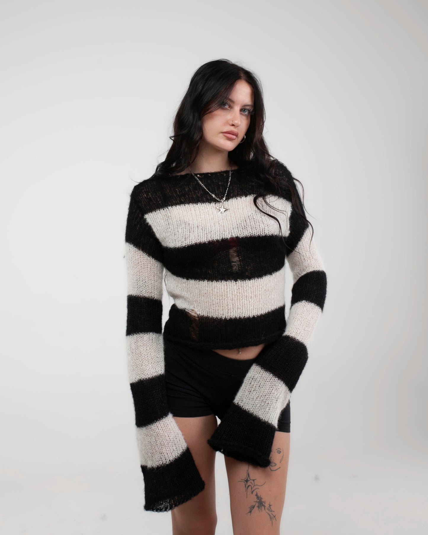 03 STRIPED SWEATER