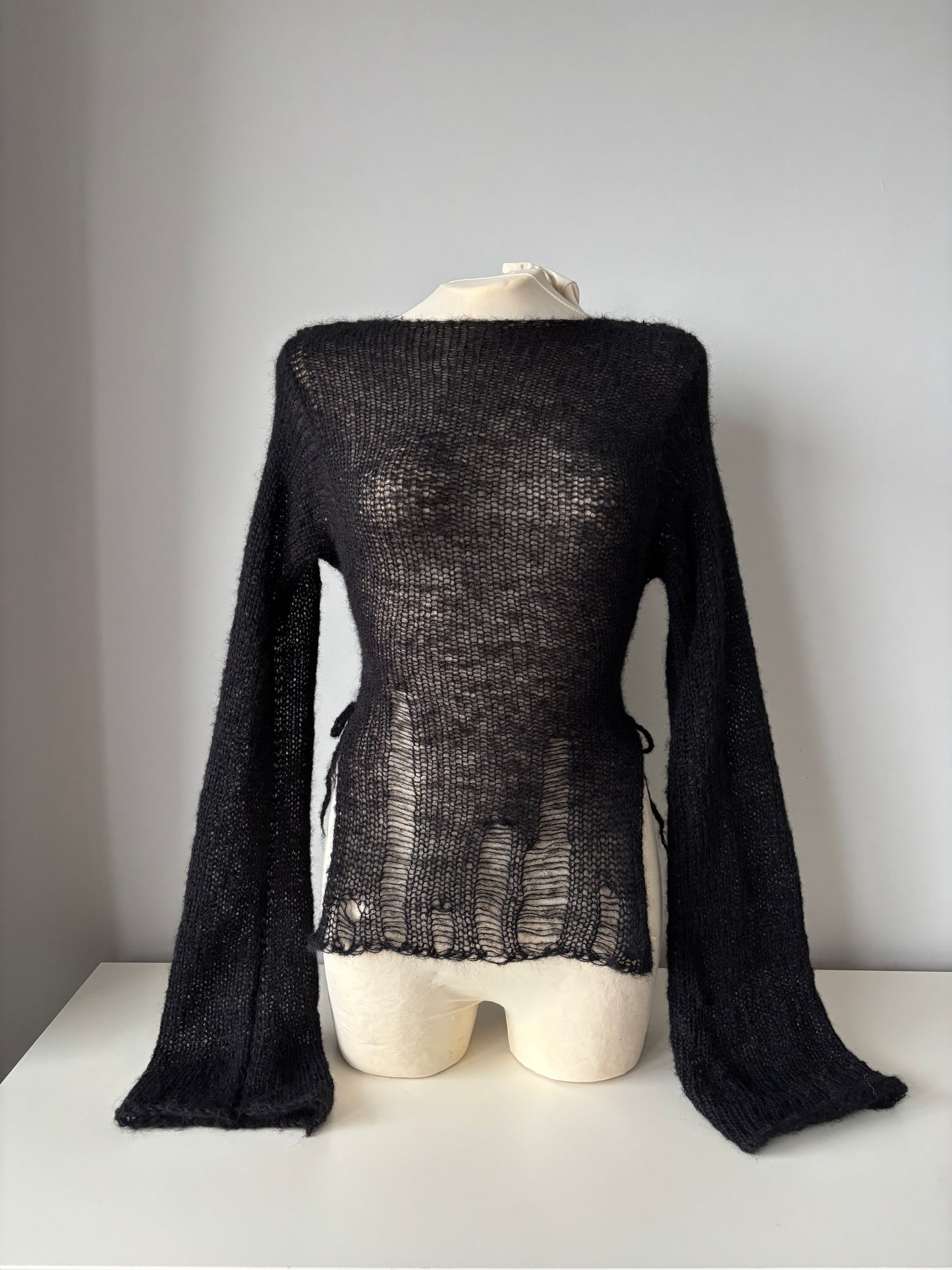 KIMONO SIDE-TIE SWEATER