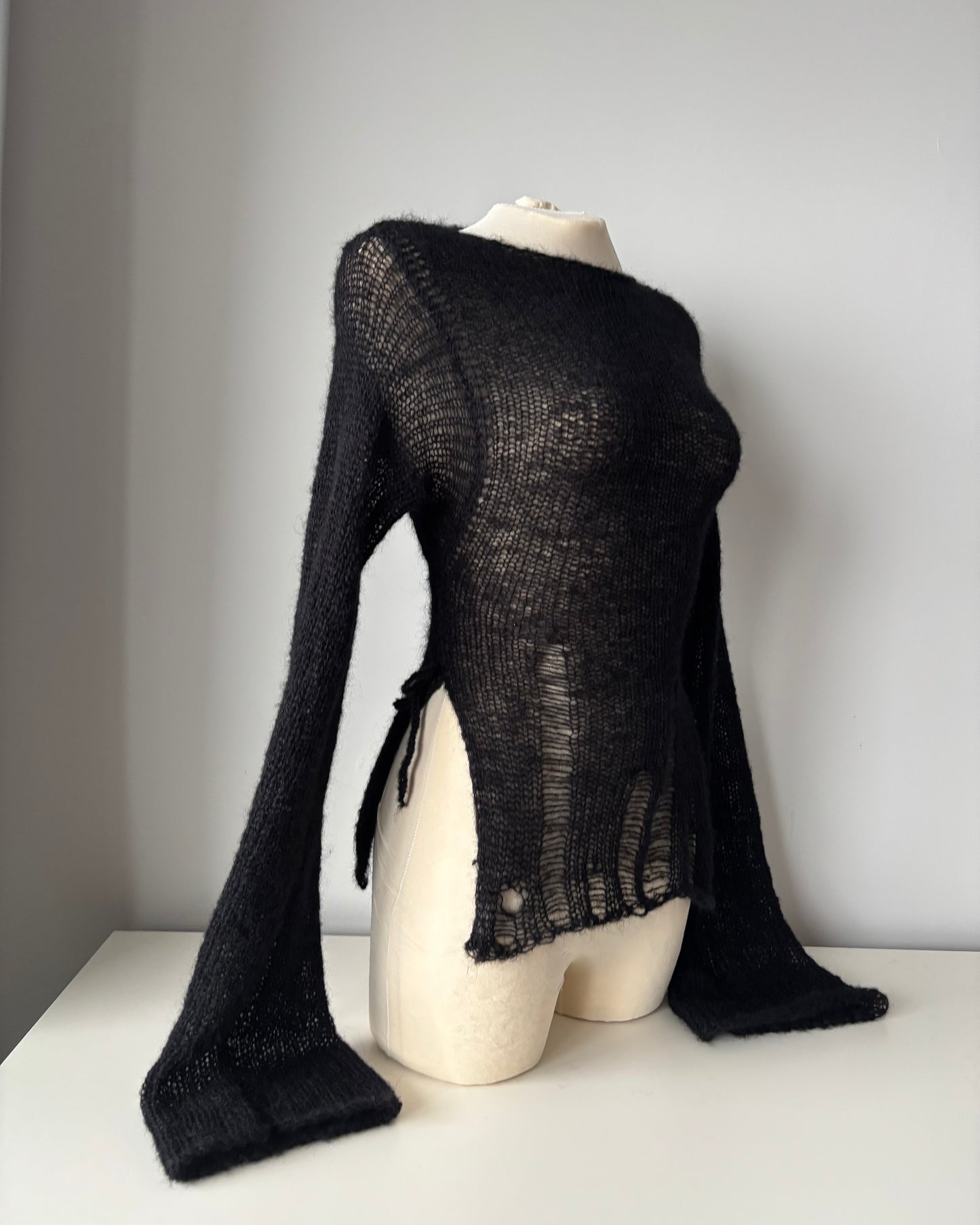 KIMONO SIDE-TIE SWEATER