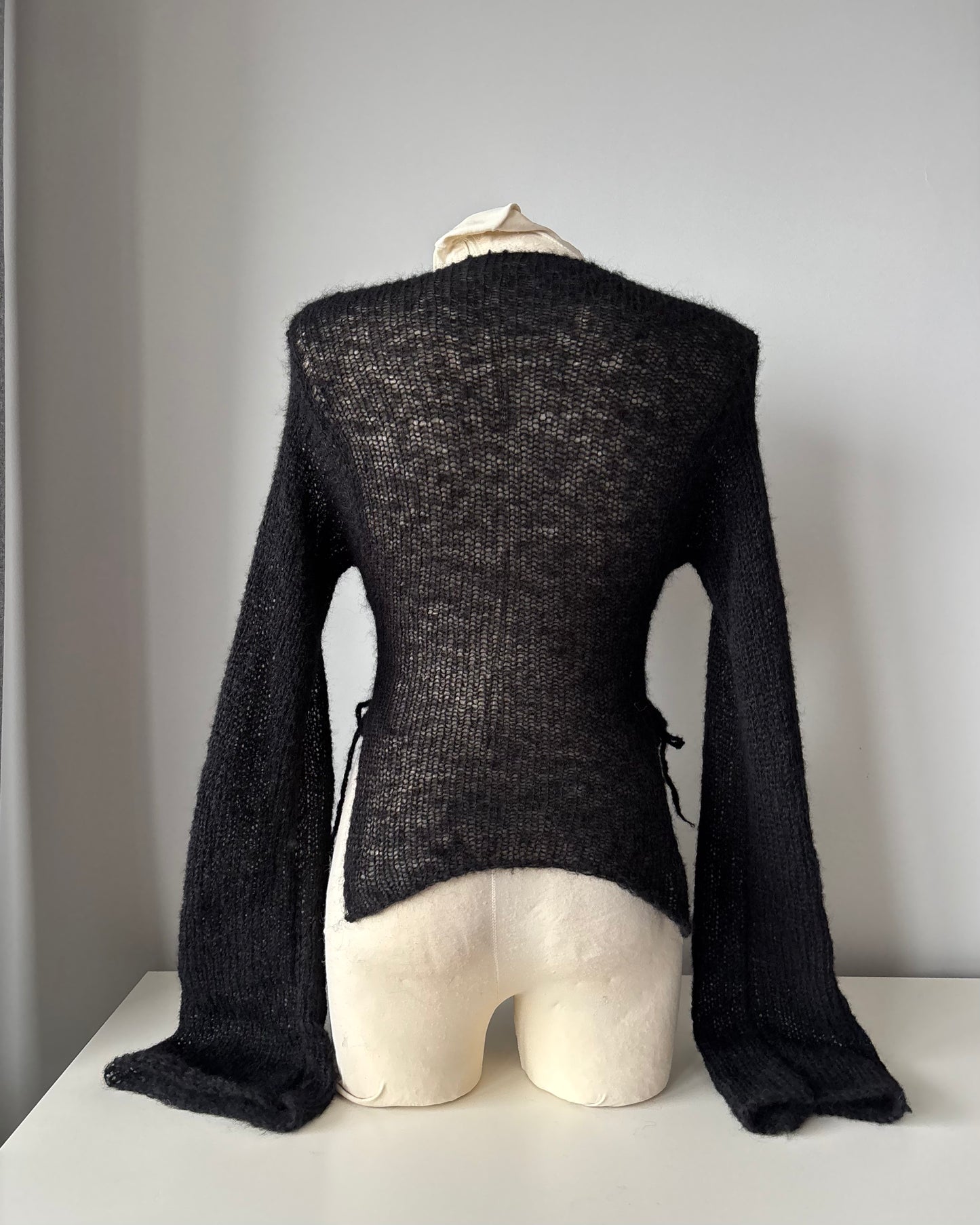 KIMONO SIDE-TIE SWEATER