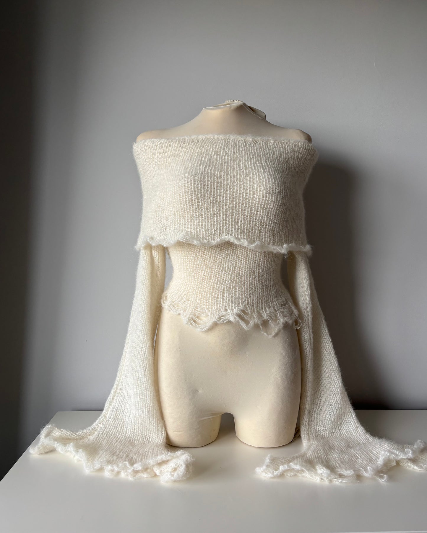 OFF-SHOULDER BEIGE SWEATER