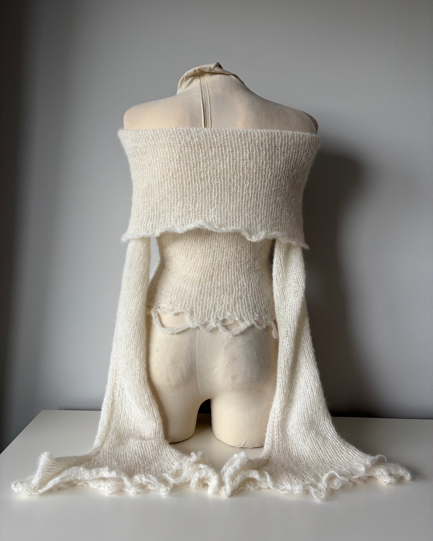 OFF-SHOULDER BEIGE SWEATER