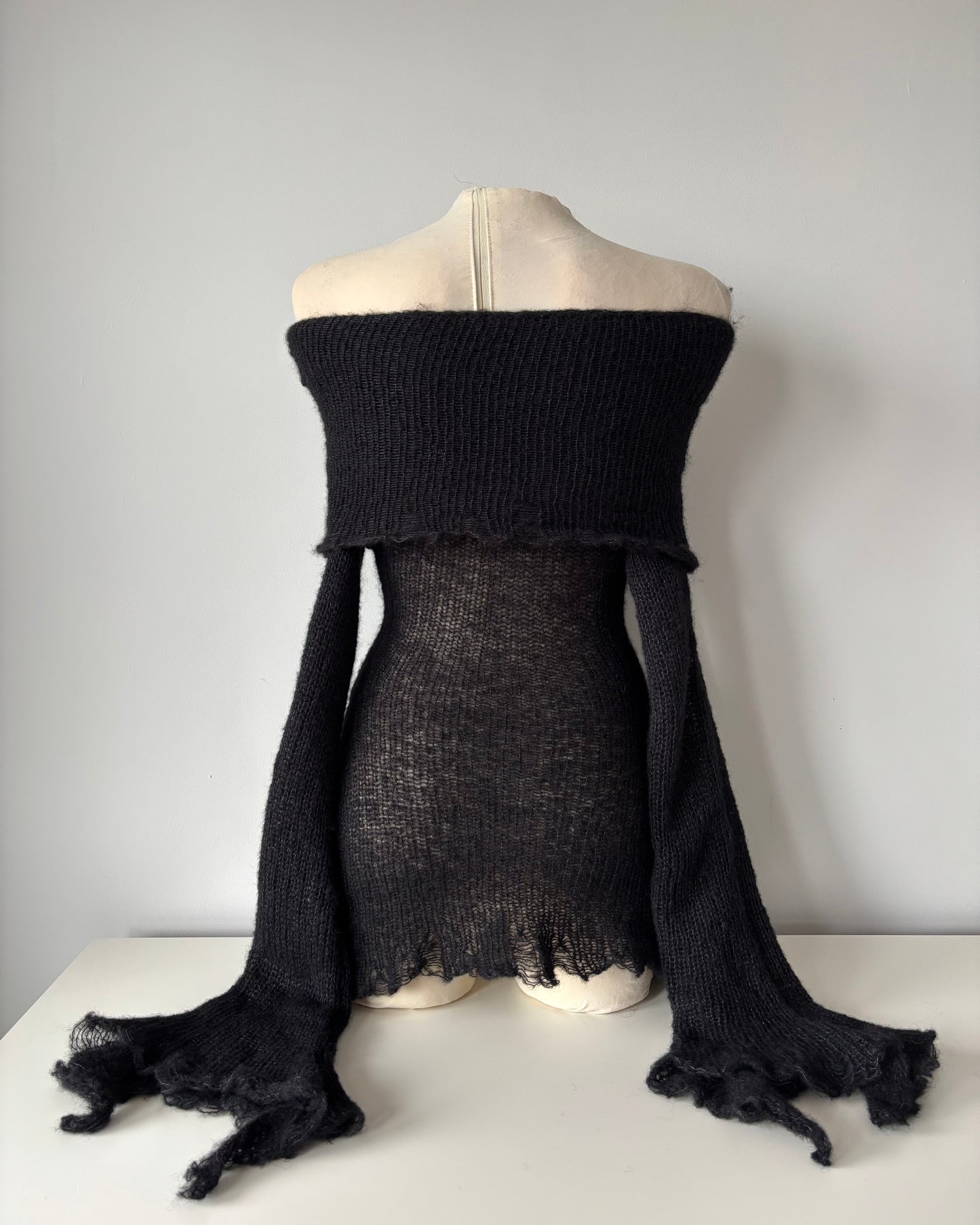 OFF-SHOULDER MINI DRESS